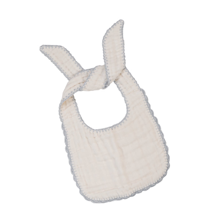 croche trim bib