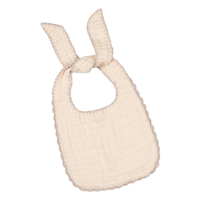 croche trim bib