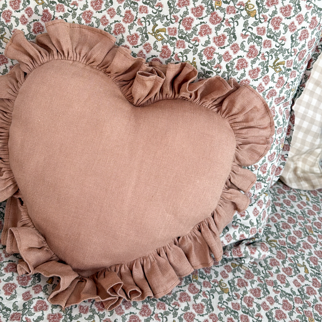 heart cushion in organic linen | french rose